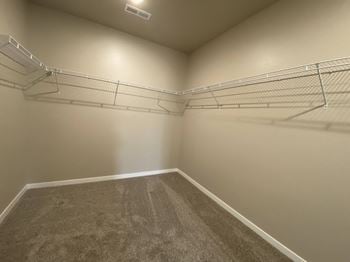 Large closets | 5th ward | three sixty